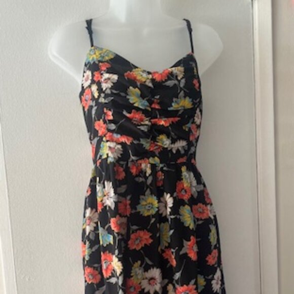 Beautiful Floral Dress ~ Plus Size - Picture 1 of 9